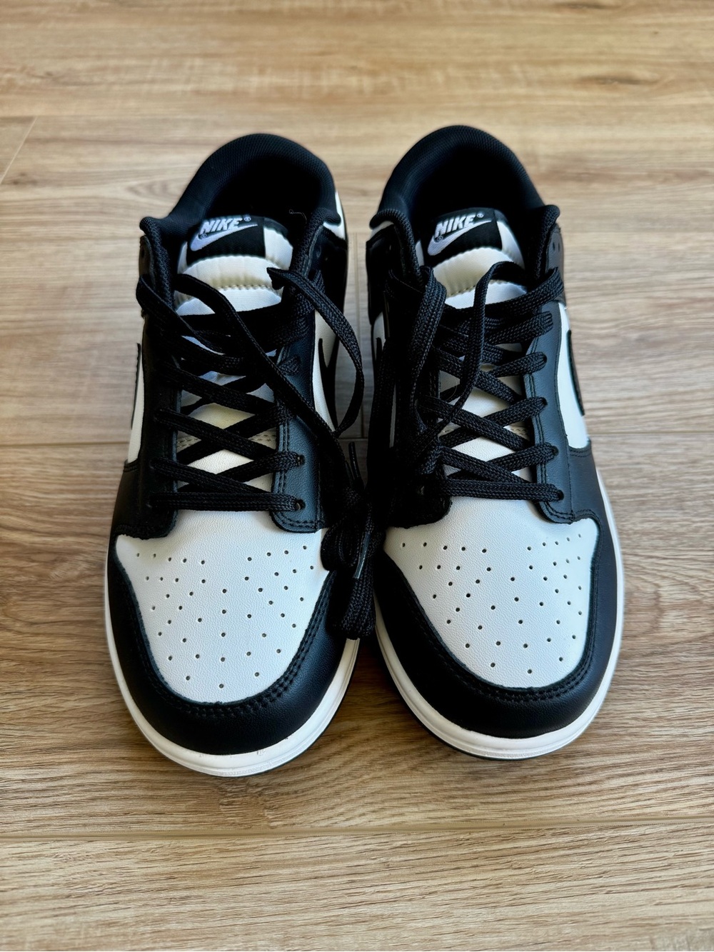 *Brand new* Nike Men’s Black/White Low Dunk Sneakers
